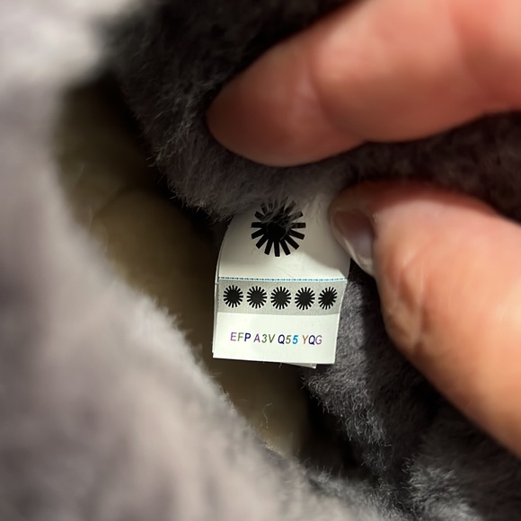 New UGG Gray Classic Mini Boots - Picture 9 of 10